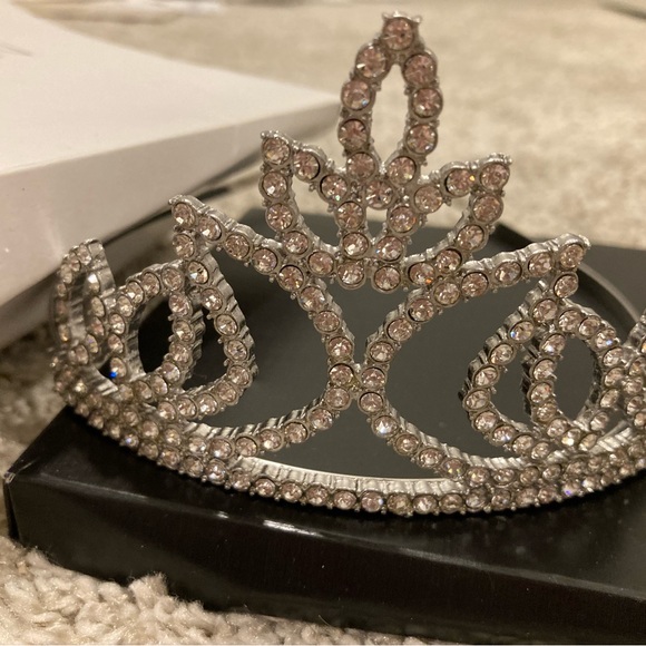Avon Princess Tiara - Picture 3 of 4